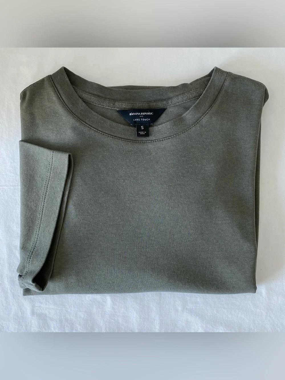 Banana Republic Luxe Touch tshirt Sz S military green